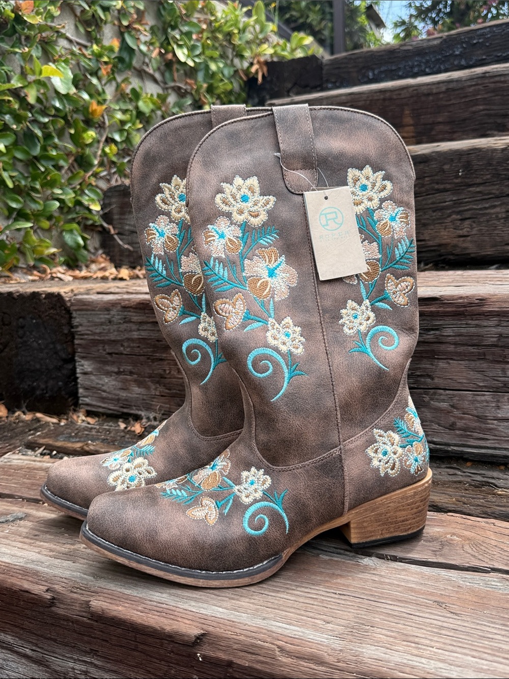 NEW Roper Riley distressed floral embroidered cowgirl western boots